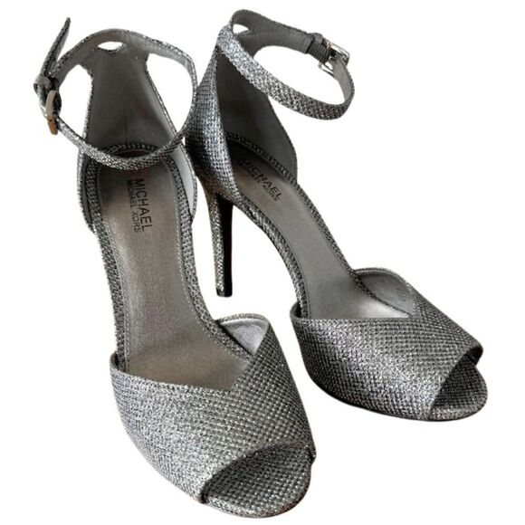 Michael Kors Womens Cambria Glitter Metallic Silver‎ Ankle Strap Sandals Sz 5.5M - Picture 1 of 7